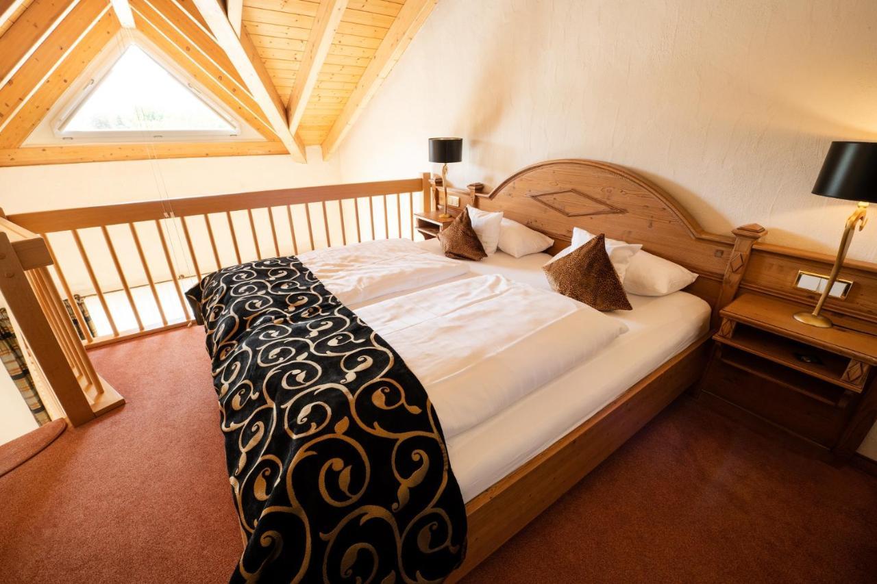 Hotel Weisser Baer Mulheim an der Mosel Extérieur photo
